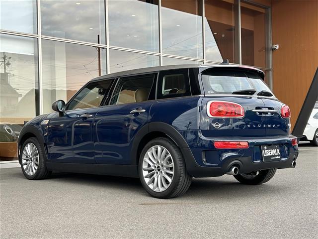 ＭＩＮＩ クーパーＳＤ　クラブマン　ナビゲーションシステム　８．８インチワイドカラーディスプレイ　Ｂｌｕｅｔｏｏｔｈ　ドライビング・アシスト　前車接近警告機能　衝突回避被害軽減　ブレーキインテリジェントセーフティ（43枚目）