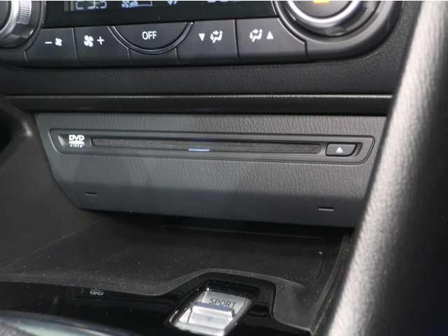 アクセラ 1.5 15S バックガイドモニター ETC ナビ ナビTV 衝突防止装置 スマートキー&プッシュスタート オートクルーズ パワーウィンドウ 地デジフルセグ 整備記録簿 サイドエアバッグ エアコン パワステ ETC(7枚目)