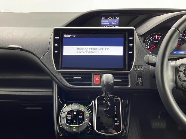 ノア Ｓｉ　ダブルバイビーＩＩ　１０インチナビ　フルセグＴＶ　ＤＶＤ　Ｂｌｕｅｔｏｏｔｈ　ＵＳＢ　バックカメラ　１２インチ後席フリップダウンモニタ　両側パワースライドドア　ビルトインＥＴＣ　衝突軽減　ＬＥＤオートハイビーム　禁煙車（7枚目）