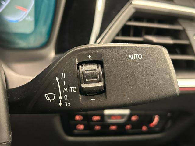３シリーズ ３２０ｄ　ｘＤｒｉｖｅ　Ｍスポーツ　ハーフレザーシート　シートヒーター　純正ＨＤＤナビ　ＡｐｐｌｅＣａｒＰｌａｙ　バックカメラ　コーナーセンサー　ワイヤレス充電　Ａクルーズコントロール　前後ドライブレコーダー　ＥＴＣ２．０　ＬＥＤライト（19枚目）