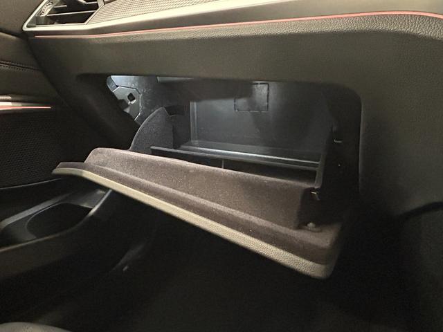 ３シリーズ ３２０ｄ　ｘＤｒｉｖｅ　Ｍスポーツ　ハーフレザーシート　シートヒーター　純正ＨＤＤナビ　ＡｐｐｌｅＣａｒＰｌａｙ　バックカメラ　コーナーセンサー　ワイヤレス充電　Ａクルーズコントロール　前後ドライブレコーダー　ＥＴＣ２．０　ＬＥＤライト（34枚目）