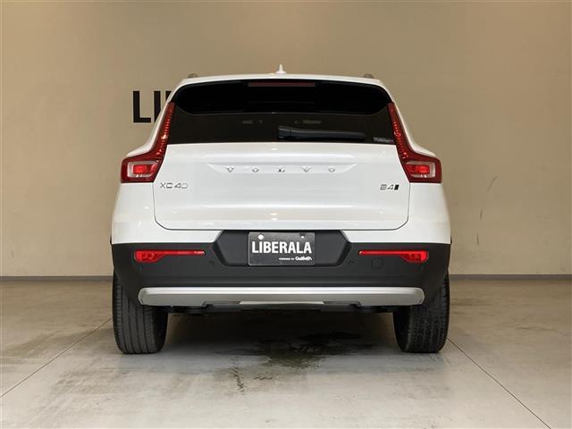 ＸＣ４０ アルティメット　Ｂ４　ＡＷＤ　ワンオーナー　パノラマサンルーフ　レザーシート　シートＨ　ハンドルＨ　ハーマンカードン　ＣａｒＰｌａｙ　３６０°カメラ　コーナーセンサー　Ａクルーズコントロール　ＥＴＣ　前後ドライブレコーダー　ＬＥＤ（5枚目）