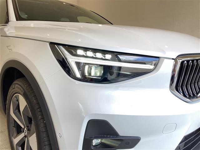 ＸＣ４０ アルティメット　Ｂ４　ＡＷＤ　ワンオーナー　パノラマサンルーフ　レザーシート　シートＨ　ハンドルＨ　ハーマンカードン　ＣａｒＰｌａｙ　３６０°カメラ　コーナーセンサー　Ａクルーズコントロール　ＥＴＣ　前後ドライブレコーダー　ＬＥＤ（6枚目）