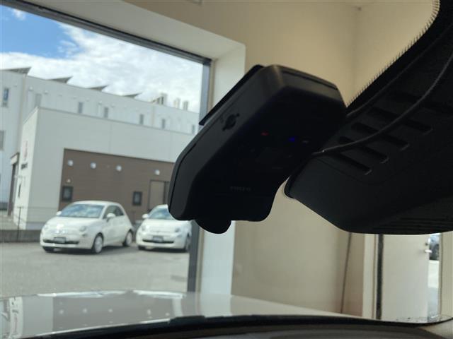 ＸＣ４０ アルティメット　Ｂ４　ＡＷＤ　ワンオーナー　パノラマサンルーフ　レザーシート　シートＨ　ハンドルＨ　ハーマンカードン　ＣａｒＰｌａｙ　３６０°カメラ　コーナーセンサー　Ａクルーズコントロール　ＥＴＣ　前後ドライブレコーダー　ＬＥＤ（10枚目）
