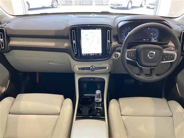 ＸＣ４０ アルティメット　Ｂ４　ＡＷＤ　ワンオーナー　パノラマサンルーフ　レザーシート　シートＨ　ハンドルＨ　ハーマンカードン　ＣａｒＰｌａｙ　３６０°カメラ　コーナーセンサー　Ａクルーズコントロール　ＥＴＣ　前後ドライブレコーダー　ＬＥＤ（17枚目）