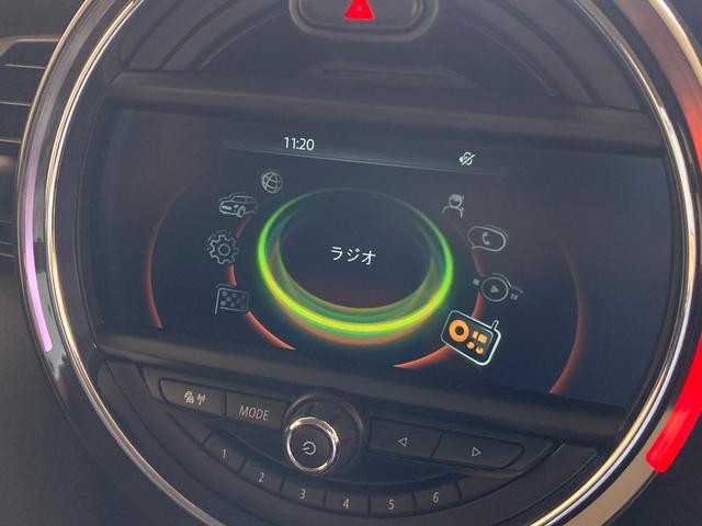 ＭＩＮＩ クーパー　ワンオーナー！　純正ＨＤＤナビ／Ｂｌｕｅｔｏｏｔｈ／ＡＵＸ／ＵＳＢ　ペッパーＰＫＧ　アンビエントライト　電動ミラー　ＥＴＣ　ドライブレコーダー　純正ＬＥＤヘッド／ＬＥＤフォグライト　純正アルミホイール（8枚目）