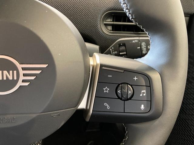 ＭＩＮＩ クーパー　Ｃ　ワンオーナー　シートヒーター　ハンドルヒーター　バックカメラ　コーナーセンサー　ＣａｒＰｌａｙ　アンドロイドオート　Ａクルーズコントロール　前後ドライブレコーダー　ワイヤレス充電　ＥＴＣ２．０　ＬＥＤ（18枚目）