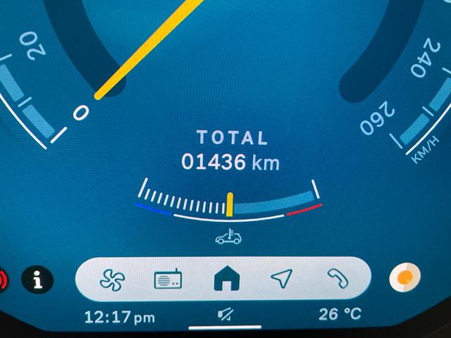 ＭＩＮＩ クーパー　Ｃ　ワンオーナー　シートヒーター　ハンドルヒーター　バックカメラ　コーナーセンサー　ＣａｒＰｌａｙ　アンドロイドオート　Ａクルーズコントロール　前後ドライブレコーダー　ワイヤレス充電　ＥＴＣ２．０　ＬＥＤ（19枚目）