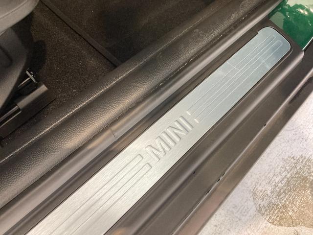 ＭＩＮＩ クーパー　Ｃ　ワンオーナー　シートヒーター　ハンドルヒーター　バックカメラ　コーナーセンサー　ＣａｒＰｌａｙ　アンドロイドオート　Ａクルーズコントロール　前後ドライブレコーダー　ワイヤレス充電　ＥＴＣ２．０　ＬＥＤ（79枚目）