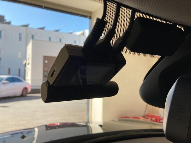 ＭＩＮＩ クーパーＳ　純正ＨＤＤナビ　バックカメラ　コーナーセンサー　パーキングアシスト　フルセグテレビ　Ａクルーズコントロール　前後ドライブレコーダー　ＥＴＣ２．０　ＬＥＤライト　ユニオンジャックライト　ＤＶＤプレーヤー（6枚目）