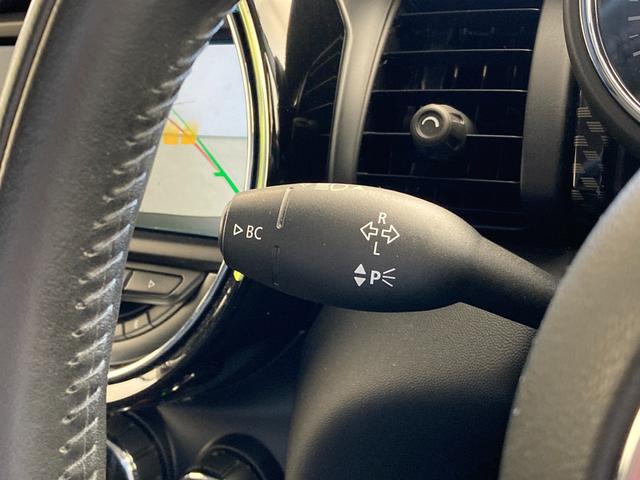 ＭＩＮＩ クーパーＳ　純正ＨＤＤナビ　バックカメラ　コーナーセンサー　パーキングアシスト　フルセグテレビ　Ａクルーズコントロール　前後ドライブレコーダー　ＥＴＣ２．０　ＬＥＤライト　ユニオンジャックライト　ＤＶＤプレーヤー（14枚目）