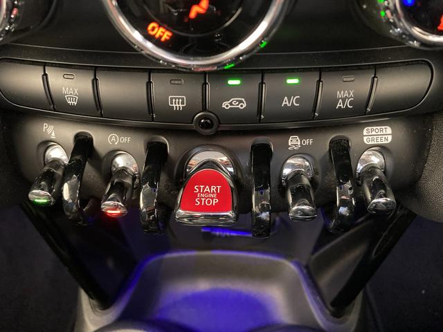 ＭＩＮＩ クーパーＳ　純正ＨＤＤナビ　バックカメラ　コーナーセンサー　パーキングアシスト　フルセグテレビ　Ａクルーズコントロール　前後ドライブレコーダー　ＥＴＣ２．０　ＬＥＤライト　ユニオンジャックライト　ＤＶＤプレーヤー（20枚目）
