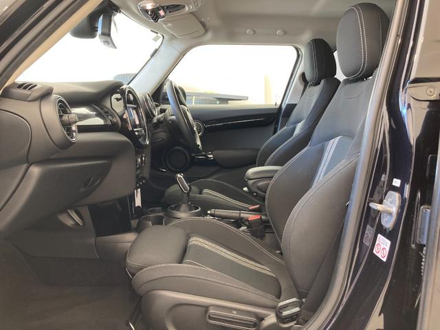 ＭＩＮＩ クーパーＳ　純正ＨＤＤナビ　バックカメラ　コーナーセンサー　パーキングアシスト　フルセグテレビ　Ａクルーズコントロール　前後ドライブレコーダー　ＥＴＣ２．０　ＬＥＤライト　ユニオンジャックライト　ＤＶＤプレーヤー（25枚目）