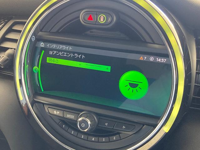 ＭＩＮＩ クーパーＳ　純正ＨＤＤナビ　バックカメラ　コーナーセンサー　パーキングアシスト　フルセグテレビ　Ａクルーズコントロール　前後ドライブレコーダー　ＥＴＣ２．０　ＬＥＤライト　ユニオンジャックライト　ＤＶＤプレーヤー（32枚目）