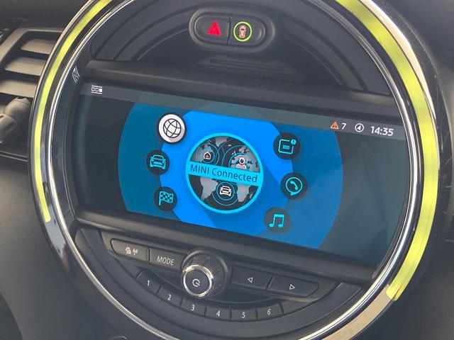 ＭＩＮＩ クーパーＳ　純正ＨＤＤナビ　バックカメラ　コーナーセンサー　パーキングアシスト　フルセグテレビ　Ａクルーズコントロール　前後ドライブレコーダー　ＥＴＣ２．０　ＬＥＤライト　ユニオンジャックライト　ＤＶＤプレーヤー（38枚目）