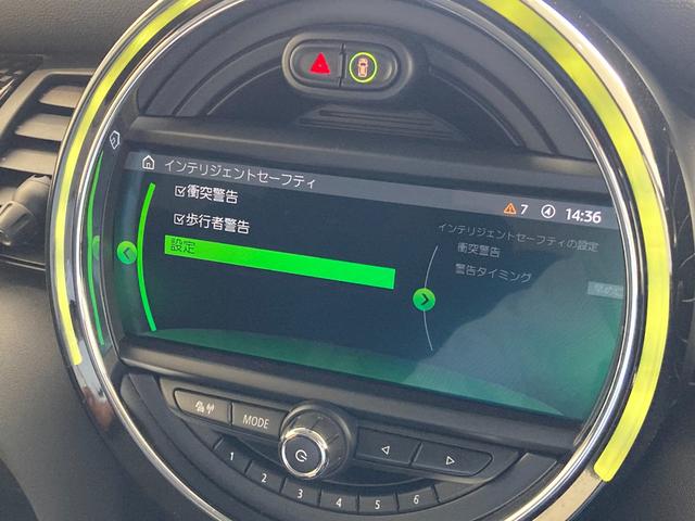 ＭＩＮＩ クーパーＳ　純正ＨＤＤナビ　バックカメラ　コーナーセンサー　パーキングアシスト　フルセグテレビ　Ａクルーズコントロール　前後ドライブレコーダー　ＥＴＣ２．０　ＬＥＤライト　ユニオンジャックライト　ＤＶＤプレーヤー（46枚目）