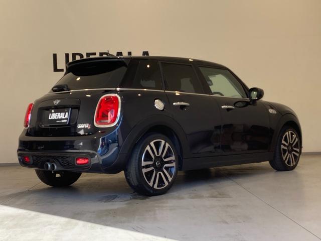 ＭＩＮＩ クーパーＳ　純正ＨＤＤナビ　バックカメラ　コーナーセンサー　パーキングアシスト　フルセグテレビ　Ａクルーズコントロール　前後ドライブレコーダー　ＥＴＣ２．０　ＬＥＤライト　ユニオンジャックライト　ＤＶＤプレーヤー（64枚目）