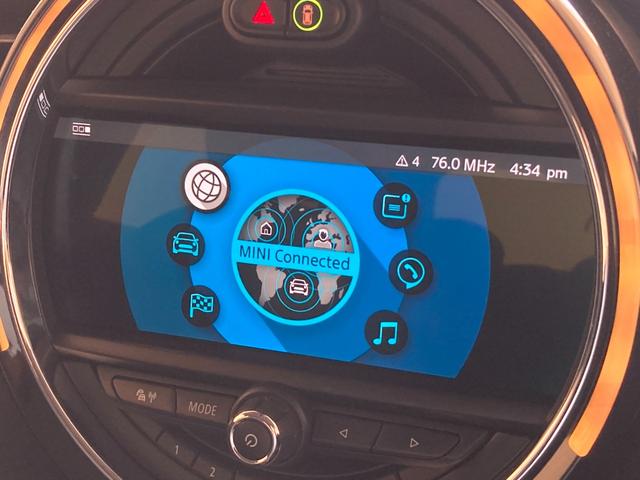 ＭＩＮＩ クーパーＤ　純正ナビ　Ｂｌｕｅｔｏｏｔｈ／ＵＳＢ　スマートキー　プッシュスタート　ＥＴＣ　前後ドライブレコーダー　インテリジェントセーフティ　パーキングアシスト　ＬＥＤヘッドライト／フォグランプ　ＵＫテールランプ（6枚目）