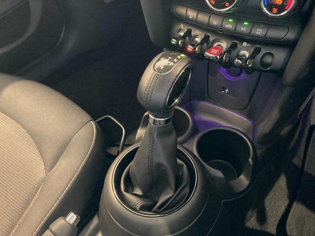 ＭＩＮＩ クーパーＤ　純正ナビ　Ｂｌｕｅｔｏｏｔｈ／ＵＳＢ　スマートキー　プッシュスタート　ＥＴＣ　前後ドライブレコーダー　インテリジェントセーフティ　パーキングアシスト　ＬＥＤヘッドライト／フォグランプ　ＵＫテールランプ（33枚目）