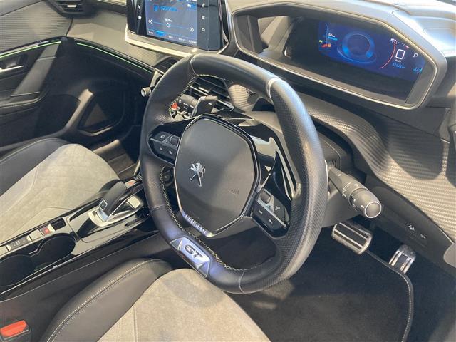 ２０８ ＧＴライン　ハーフレザーシート　ディスプレイオーディオ　バックカメラ　ワイヤレス充電　ドラレコ　純正１７インチアルミ　ＬＥＤヘッドランプ（33枚目）