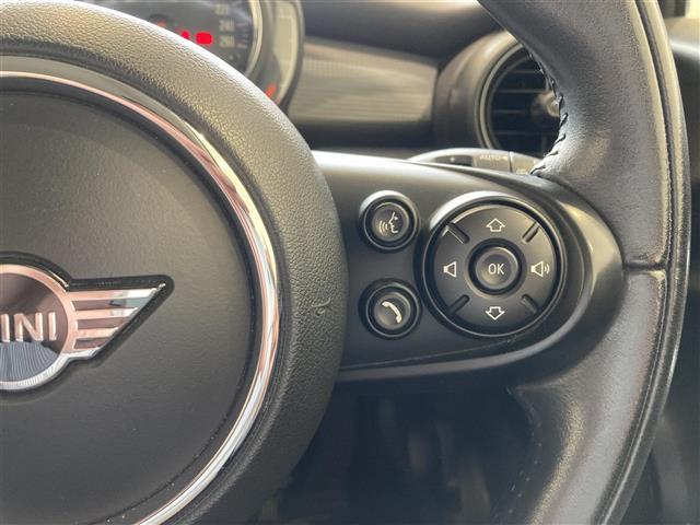 ＭＩＮＩ クーパー　純正ナビ　バックカメラ　ＥＴＣ　純正アルミ　ＬＥＤヘッドランプ　ＬＥＤフォグランプ　ＵＫテールランプ　インテリジェントセーフティ（21枚目）