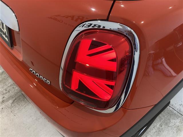 ＭＩＮＩ クーパー　純正ナビ　バックカメラ　ＥＴＣ　純正アルミ　ＬＥＤヘッドランプ　ＬＥＤフォグランプ　ＵＫテールランプ　インテリジェントセーフティ（41枚目）