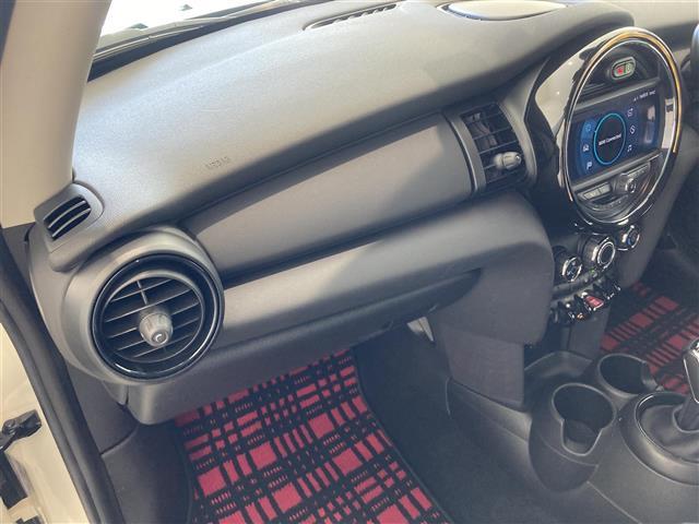 ＭＩＮＩ ヴィクトリア　純正ナビ　バックカメラ　ＥＴＣ　ＬＥＤヘッドランセーフティプ　ＬＥＤフォグランプ　ＵＫテールランプ　インテリジェントセーフティ（24枚目）