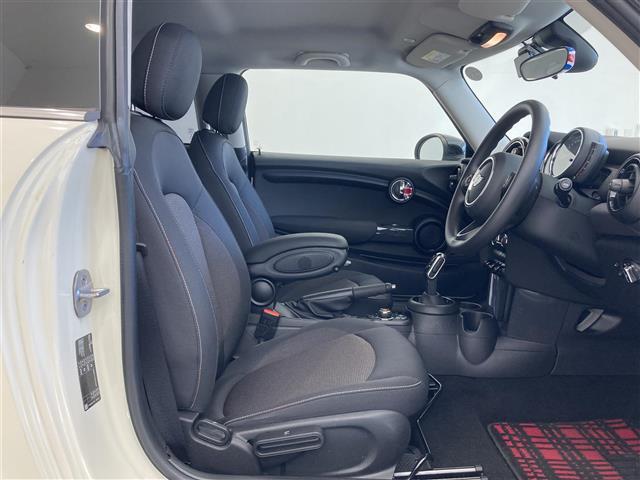 ＭＩＮＩ ヴィクトリア　純正ナビ　バックカメラ　ＥＴＣ　ＬＥＤヘッドランセーフティプ　ＬＥＤフォグランプ　ＵＫテールランプ　インテリジェントセーフティ（30枚目）