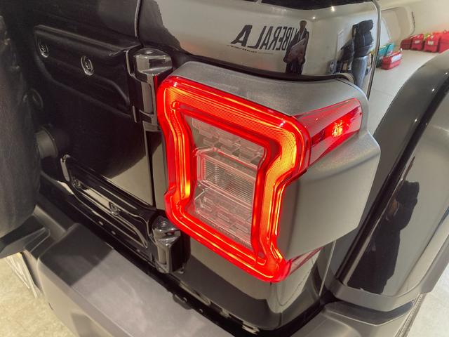 ジープ・ラングラーアンリミテッド サハラ ブラックレザーシート シートH ハンドルH 純正ナビ バックカメラ/フロント/サイド コーナーセンサー パーキングアシスト ETC2.0 LEDライト ALPINEサラウンド! Aクルーズコントロール(71枚目)