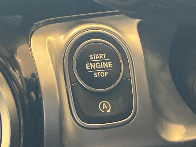 GLB GLB200d 4マチック 半革シート シートヒーター 純正ナビ 地デジ USB AppleCarPlay ETC2.0 ドライブレコーダー パワーバックドア サードシート クルーズコントロール ブレーキアシスト ワイヤレス充電(35枚目)