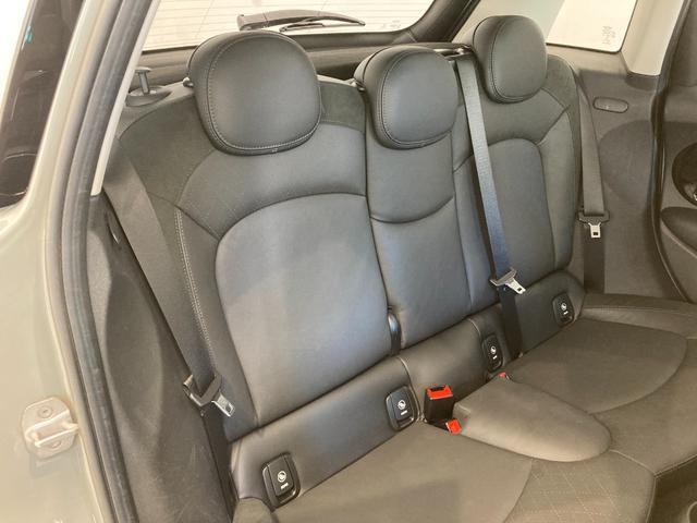 MINI クーパーS セブン ワンオーナー 黒革シート シートヒーター 純正HDDナビ フルセグTV USB Bluetooth バックカメラ インテリジェントセーフティ ETC ドラレコ LEDヘッドランプ LEDフォグランプ(26枚目)