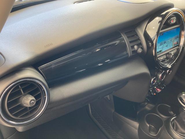 MINI クーパーS セブン ワンオーナー 黒革シート シートヒーター 純正HDDナビ フルセグTV USB Bluetooth バックカメラ インテリジェントセーフティ ETC ドラレコ LEDヘッドランプ LEDフォグランプ(31枚目)