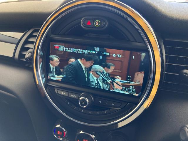 MINI クーパーS セブン ワンオーナー 黒革シート シートヒーター 純正HDDナビ フルセグTV USB Bluetooth バックカメラ インテリジェントセーフティ ETC ドラレコ LEDヘッドランプ LEDフォグランプ(54枚目)