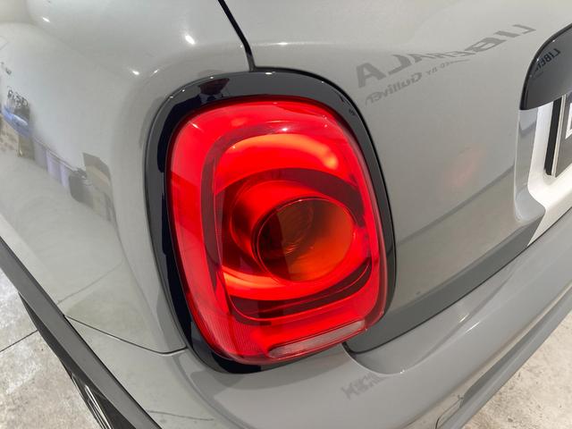 MINI クーパーS セブン ワンオーナー 黒革シート シートヒーター 純正HDDナビ フルセグTV USB Bluetooth バックカメラ インテリジェントセーフティ ETC ドラレコ LEDヘッドランプ LEDフォグランプ(59枚目)