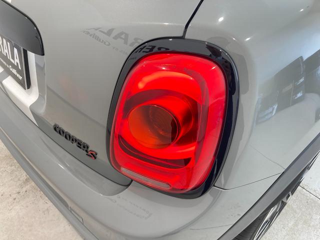 MINI クーパーS セブン ワンオーナー 黒革シート シートヒーター 純正HDDナビ フルセグTV USB Bluetooth バックカメラ インテリジェントセーフティ ETC ドラレコ LEDヘッドランプ LEDフォグランプ(60枚目)