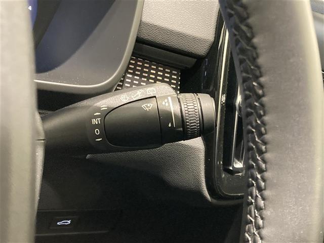 XC40 アルティメット B4 AWD ダークエディション ハーフレザーシート パワーシート シートヒーター ハンドルヒーター 純正ナビ 全方位カメラ ETC ワイヤレス充電 LEDヘッドランプ LEDフォグランプ(18枚目)