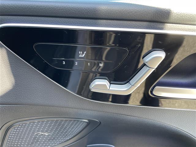 Cクラス C180アバンギャルド ワンオーナー ハーフレザーシート パワーシート シートヒーター 純正ナビ フルセグTV 全方位カメラ ETC 前後ドラレコ パワートランク LEDヘッドランプ(17枚目)