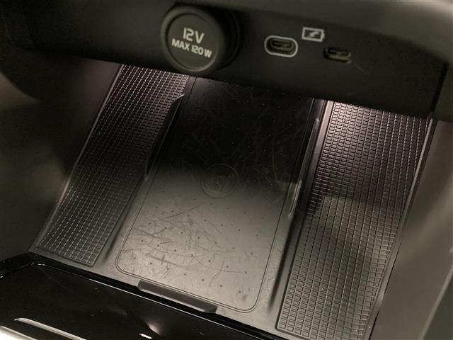 ＸＣ４０ アルティメット　Ｂ４　ＡＷＤ　ダークエディション　ハーフレザーシート　パワーシート　シートヒーター　ハンドルヒーター　純正ナビ　全方位カメラ　ＥＴＣ　ワイヤレス充電　ＬＥＤヘッドランプ　ＬＥＤフォグランプ（10枚目）