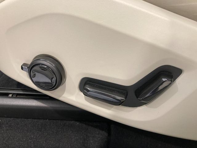 ＸＣ６０ Ｄ４　ＡＷＤ　インスクリプション　グレー革シート　パワーシート　シートヒーター　シートクーラー　ハンドルヒーター　ヘッドアップディスプレイ　純正ナビ　フルセグ　ＥＴＣ　前後ドラレコ　パワーバックドア　ＬＥＤヘッドランプ　フォグランプ！（38枚目）