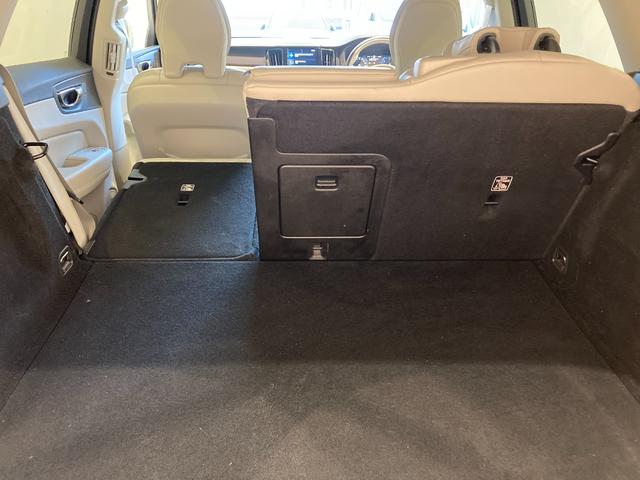 ＸＣ６０ Ｄ４　ＡＷＤ　インスクリプション　グレー革シート　パワーシート　シートヒーター　シートクーラー　ハンドルヒーター　ヘッドアップディスプレイ　純正ナビ　フルセグ　ＥＴＣ　前後ドラレコ　パワーバックドア　ＬＥＤヘッドランプ　フォグランプ！（44枚目）