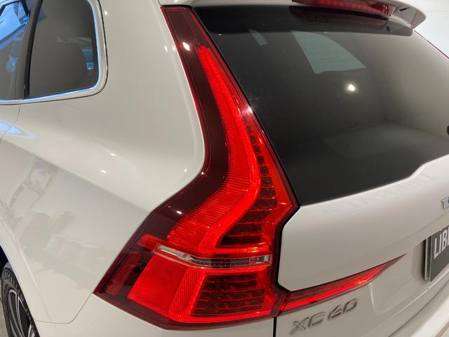 ＸＣ６０ Ｄ４　ＡＷＤ　インスクリプション　グレー革シート　パワーシート　シートヒーター　シートクーラー　ハンドルヒーター　ヘッドアップディスプレイ　純正ナビ　フルセグ　ＥＴＣ　前後ドラレコ　パワーバックドア　ＬＥＤヘッドランプ　フォグランプ！（65枚目）