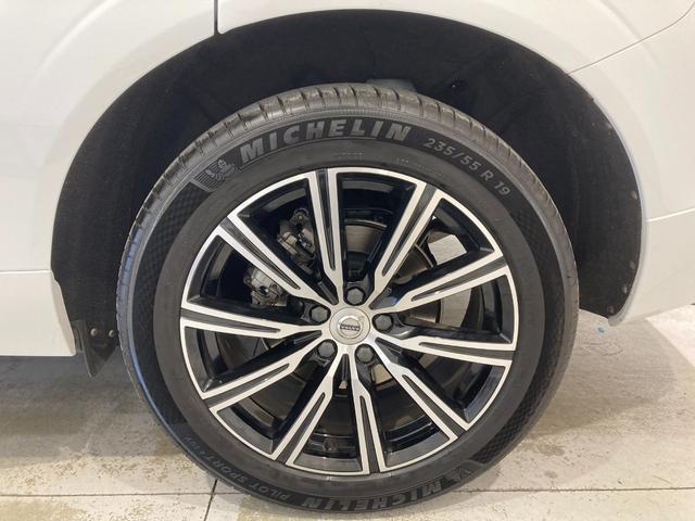 ＸＣ６０ Ｄ４　ＡＷＤ　インスクリプション　グレー革シート　パワーシート　シートヒーター　シートクーラー　ハンドルヒーター　ヘッドアップディスプレイ　純正ナビ　フルセグ　ＥＴＣ　前後ドラレコ　パワーバックドア　ＬＥＤヘッドランプ　フォグランプ！（80枚目）