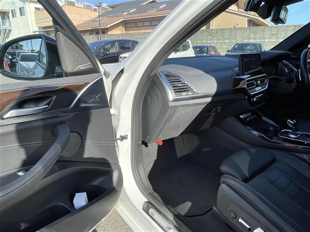 Ｘ３ ｘＤｒｉｖｅ　２０ｄ　Ｍスポーツ　ワンオーナー　パノラマサンルーフ　黒革シート　パワーシート　エアシート　シートヒーター　純正ナビ　フルセグＴＶ　全方位カメラ　ＥＴＣ　前後ドラレコ　ワイヤレス充電　パワーバックドア　ＬＥＤヘッドランプ（23枚目）