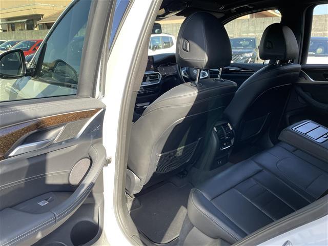 Ｘ３ ｘＤｒｉｖｅ　２０ｄ　Ｍスポーツ　ワンオーナー　パノラマサンルーフ　黒革シート　パワーシート　エアシート　シートヒーター　純正ナビ　フルセグＴＶ　全方位カメラ　ＥＴＣ　前後ドラレコ　ワイヤレス充電　パワーバックドア　ＬＥＤヘッドランプ（25枚目）