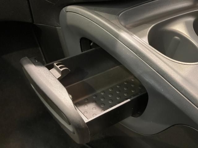 スマートフォーフォー パッション ワンオーナー シートヒーター オートエアコン 純正オーディオ Bluetooth バックカメラ クルーズコントロール アイドリングストップ 衝突軽減ブレーキアシスト ETC ESP フォグランプ!!!(7枚目)