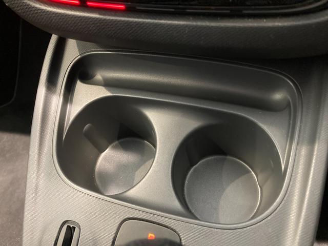 スマートフォーフォー パッション ワンオーナー シートヒーター オートエアコン 純正オーディオ Bluetooth バックカメラ クルーズコントロール アイドリングストップ 衝突軽減ブレーキアシスト ETC ESP フォグランプ!!!(12枚目)