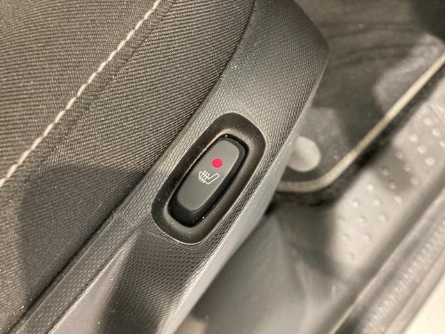 スマートフォーフォー パッション ワンオーナー シートヒーター オートエアコン 純正オーディオ Bluetooth バックカメラ クルーズコントロール アイドリングストップ 衝突軽減ブレーキアシスト ETC ESP フォグランプ!!!(32枚目)