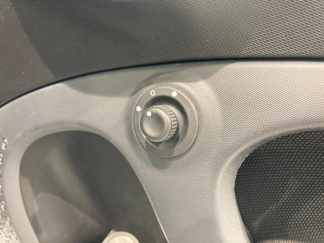 スマートフォーフォー パッション ワンオーナー シートヒーター オートエアコン 純正オーディオ Bluetooth バックカメラ クルーズコントロール アイドリングストップ 衝突軽減ブレーキアシスト ETC ESP フォグランプ!!!(35枚目)