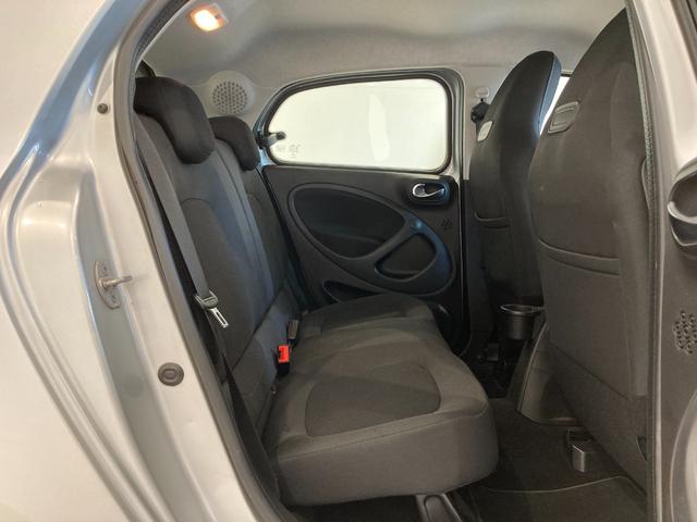 スマートフォーフォー パッション ワンオーナー シートヒーター オートエアコン 純正オーディオ Bluetooth バックカメラ クルーズコントロール アイドリングストップ 衝突軽減ブレーキアシスト ETC ESP フォグランプ!!!(37枚目)