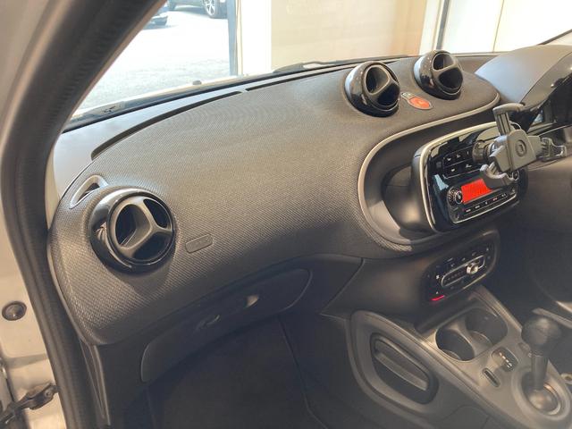 スマートフォーフォー パッション ワンオーナー シートヒーター オートエアコン 純正オーディオ Bluetooth バックカメラ クルーズコントロール アイドリングストップ 衝突軽減ブレーキアシスト ETC ESP フォグランプ!!!(43枚目)